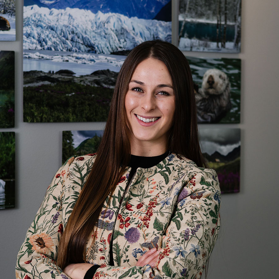 Raechel Cox, Administrative Assistant